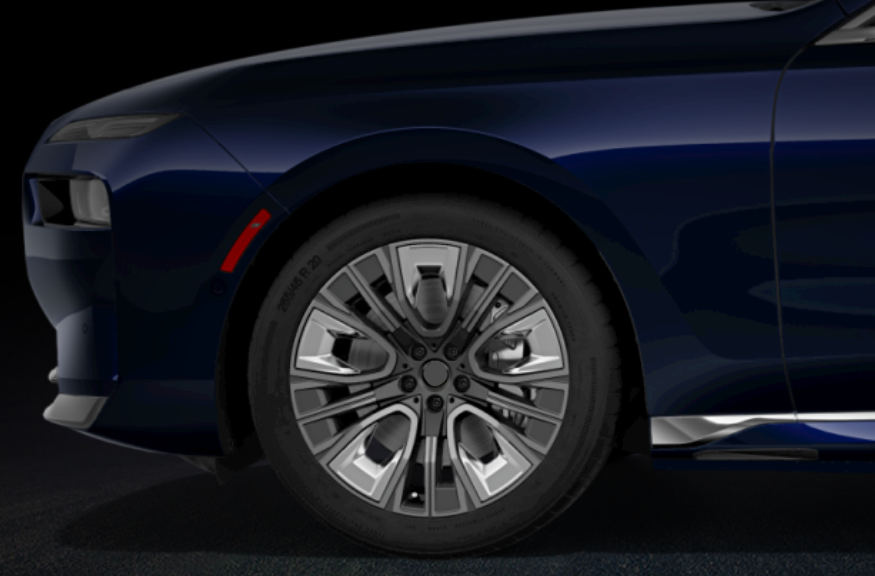 906 BICOLOUR DARK GREY 3D We manufacture premium quality forged wheels rims for NEW BMW 7 SERIES G70 730i 735i 740i 730d 740d 750e 760i i7 M760e 2022+ in any design, size, color. Wheels size: Front 20 x 9 Rear 20 x 10,5 Forged wheels can be produced in any wheel specs by your inquiries and we can provide our specs Compared to standard alloy cast wheels, forged wheels have the highest strength-to-weight ratio; they are 20-25% lighter while maintaining the same load factor.
