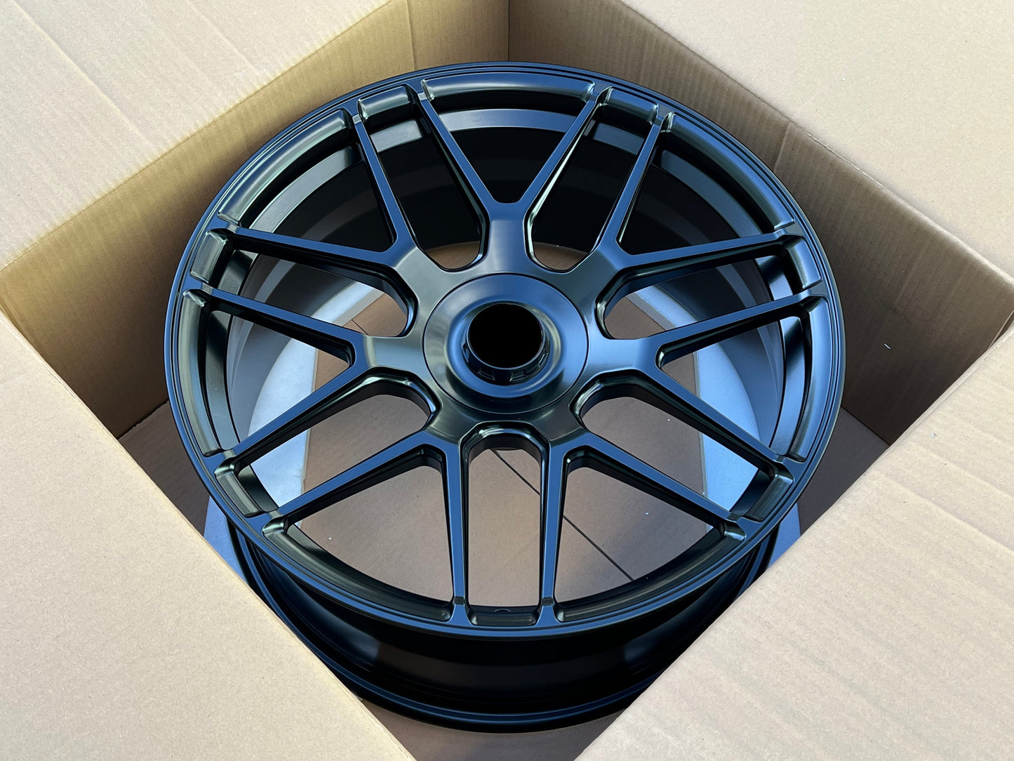 We manufacture premium quality forged wheels rims for MERCEDES BENZ GLC 63 AMG X253 2020+ in any design, size, color. Wheels size: Front 21 x 9.5 ET 30 Rear 21 x 10 ET 28 PCD: 5 X 112 CB: 66.6 MATT BLACK Forged wheels can be produced in any wheel specs by your inquiries and we can provide our specs